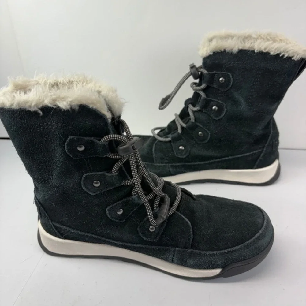 Sorel Youth Whitney II Size 4 Joan Lace Waterproof Winter‎ Boot Black